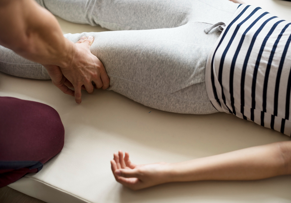 Patient working with a provider at a pelvic health physical therapy clinic in Bethesda, MD